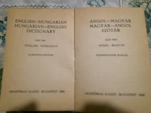 Könyvek és kb:. 55 éves aranyozott 6.személyes klt,darabonként,de csak egyben eladó ! - kép 4