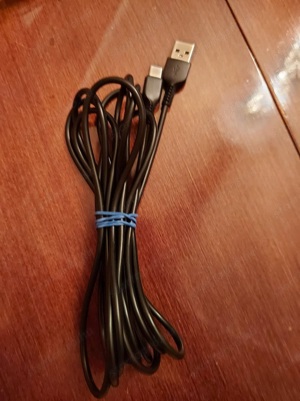 Telefontöltő 3 méteres kábellel USB vel C tip.