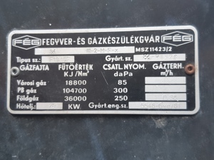 FÉG F19 konvektor 2 tagú öntöttvas parapetes parapet nélkül - kép 3