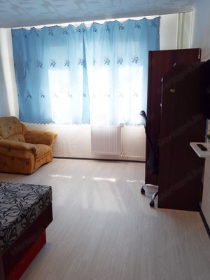 Nemdohányzó lánynak szoba kiadó, Budapest 15. - kép 4