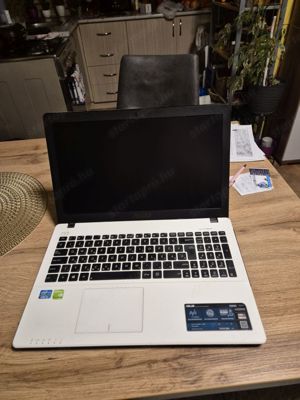 Asus laptop szép állapotban eladó! - kép 3