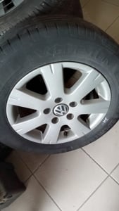 VW 15-s komplett nyárikerekek