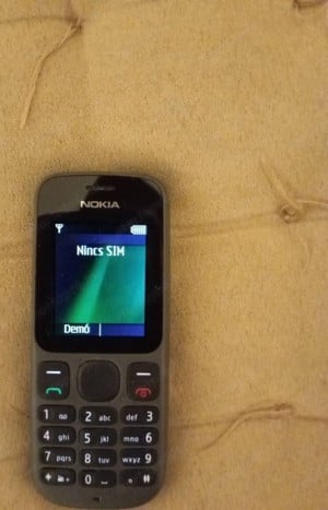 Nokia 100 mobil eladó  - kép 1