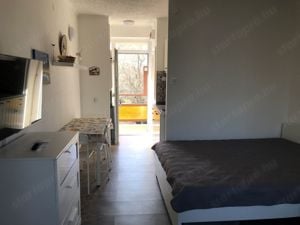 Keszthelyen a Helikon-ligetben harmadik emeleti, 26 m2-es, egy szobás, üdülő apartman eladó - kép 8