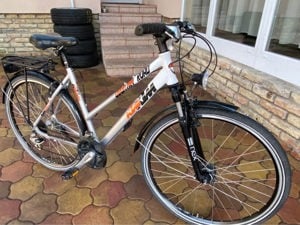 Ktm 28-as aluvázas agydinamós újszerű Trekking Shimano felszereltséggel 51cm - kép 9