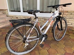 Ktm 28-as aluvázas agydinamós újszerű Trekking Shimano felszereltséggel 51cm - kép 4