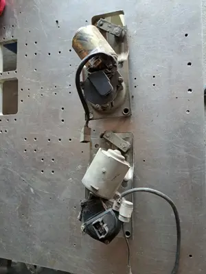 Eladó Ikarus ablaktörlő motor   motorok - kép 2
