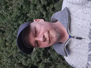  szingli férfiként keresem szexpartnerem lány személyében - kép 2