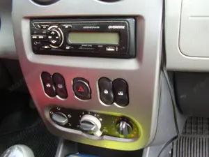 Dacia Sandero 1,2 16w - kép 3