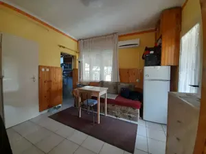 Eladó lakható hétvégi ház a Tőserdőben. - kép 7