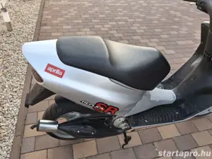 Aprilia Sr 50 Megkímélt Gyári  - kép 9