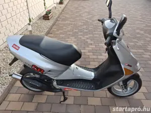 Aprilia Sr 50 Megkímélt Gyári  - kép 7