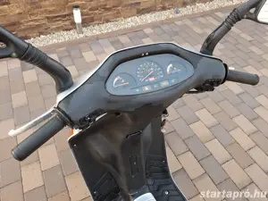 Aprilia Sr 50 Megkímélt Gyári  - kép 5