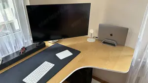 Eladó MacBook Pro 15  (2018)   i7   16GB   512GB   Radeon 560X   csak külső monitorral használható - kép 2