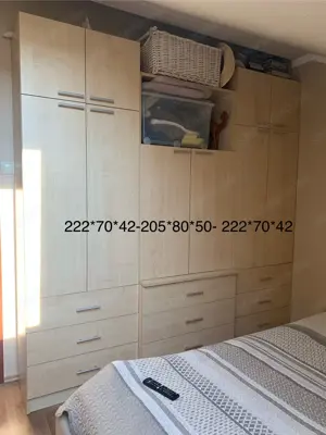 Eladó szekrények  juhar színben.