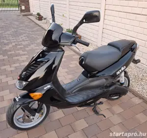 Aprilia Sr 50 Újszerű Gyári 8600km - kép 7