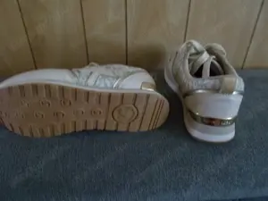 Eladó Nagyon Szép,Újszerű,Megkímélt,Michael Kors Cipő,37-es Méretben. - kép 4