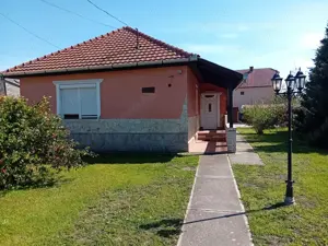 Családi ház eladó - kép 3
