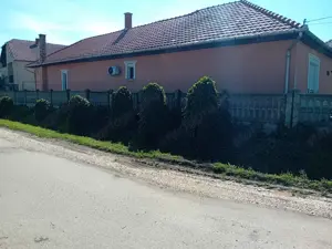 Családi ház eladó - kép 10
