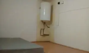 Kiadó olcsón a 8. kerületben a Rákóczi úton egy 26 m2 lakás 61 000 Ft.-ért - kép 2