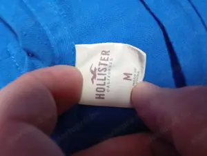 Hollister póló kifogástalan állapotban.