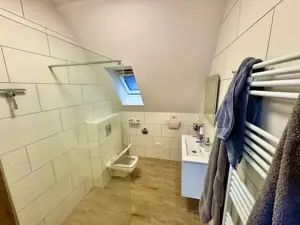 Sopron kertvárosban, újszerű, sorház, autóbeállóval, tárolóval! - kép 11