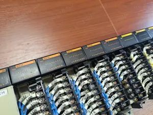 Eladó Omron PLC CQM1-PA206 CPU kimeneti és bemeneti modul -okkal - kép 2