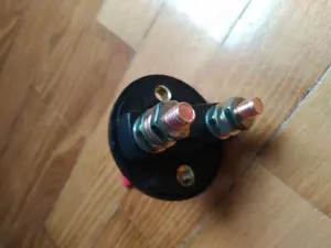 Áramtalanító kapcsoló kivehető kulccsal, szakaszoló kapcsoló, áramleválasztó kapcsoló, új termék - kép 5