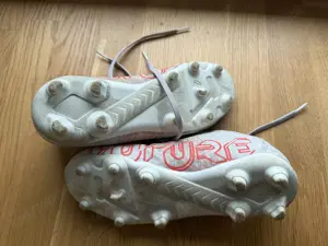 35.5 es Puma Future foci cipő futball cipő stoplis cipő 5000 Ft - kép 4