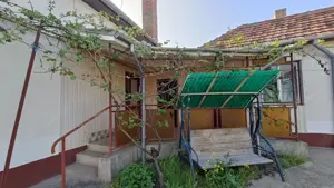 Szank Vörösmarty utcában 2 szoba + nappalis, azonnal költözhető családi ház eladó - kép 10