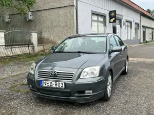 Toyota AVENSIS 2.0 D-4D Executive Sun