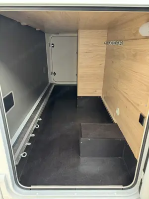 Globebus I 1 lakóautó készletkisöprés kedvezménnyel - kép 15
