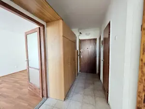 Tulajdonostól eladó Békásmegyer hegy felöli oldalán közepes állapotú panorámás lakás - kép 4