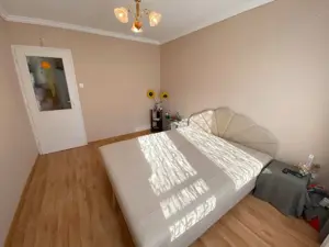 Kiskunhalas Esze Tamás lakótelepen 2. em. 2 szobás lakás! - kép 3