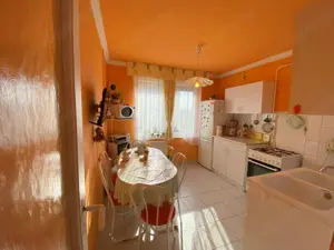 Kiskunhalas Esze Tamás lakótelepen 2. em. 2 szobás lakás! - kép 5