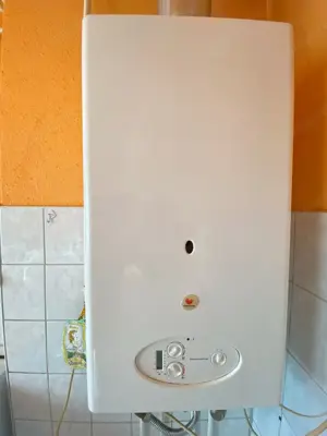Kiskunhalas Esze Tamás lakótelepen 2. em. 2 szobás lakás! - kép 6