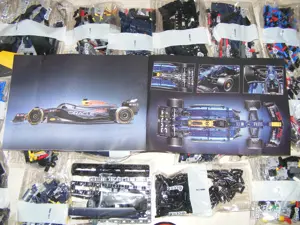 Lego komp. Technic 42206 Oracle Red Bull Racing RB20 F1 autó LEPIN ÚJ - kép 8