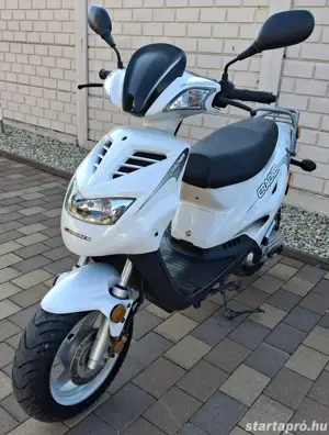 Explorer Cracker 50 Új 520km