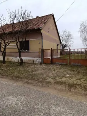 Eladó ház Mérken, 5.245 m2-es telken