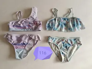 Gyerek lány fürdőruha, bikini, úszósapka, úszógumi, strandcikkek kulacs, hűtőzsák, matrac, doboz - kép 4