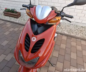 Yamaha Aerox 50 Megkímélt  - kép 10