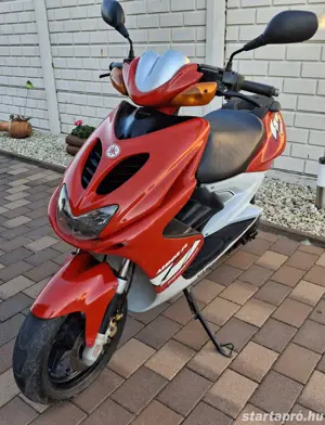 Yamaha Aerox 50 Megkímélt  - kép 6