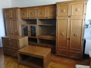 Szekrénysor, komód, dohányzó asztal