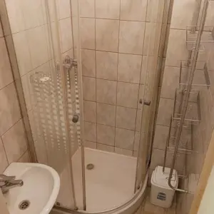 Kiadó egy hangulatos kis lakás Budapesten a belváros szívében! - kép 9