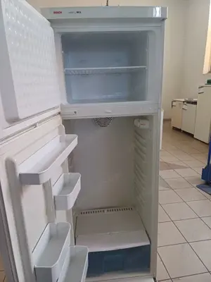 Használt Bosch KSV33605 felülfagyasztós hűtőszekrény [H16776] 1 hónap garanciával - kép 2