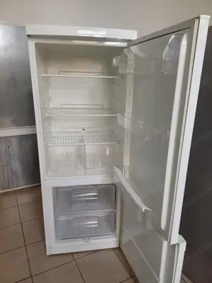 Használt Zanussi ZRB29NA8 alulfagyasztós hűtőszekrény [H16865] 3-6 hónap garanciával - kép 2
