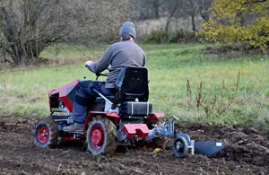 Panter FD-5 minitraktor ekével, (Cseh gyártmányú), 16 LE-s, szenzációs áron