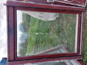 Egyben is 6 db fa bukó-nyiló hőszigetelt 2 réteg üveg 108 x 148 cm kép szerinti jó állapotba. Kivül  - kép 4