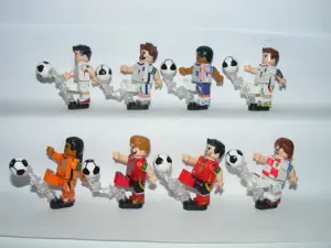 Lego Focista figurák Futball foci Rodrigo Lewandowski Virgil Kane Kroos Modric ÚJ
