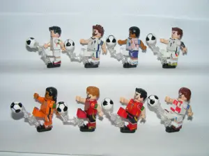 Lego Focista figurák Futball foci Rodrigo Lewandowski Virgil Kane Kroos Modric ÚJ - kép 4